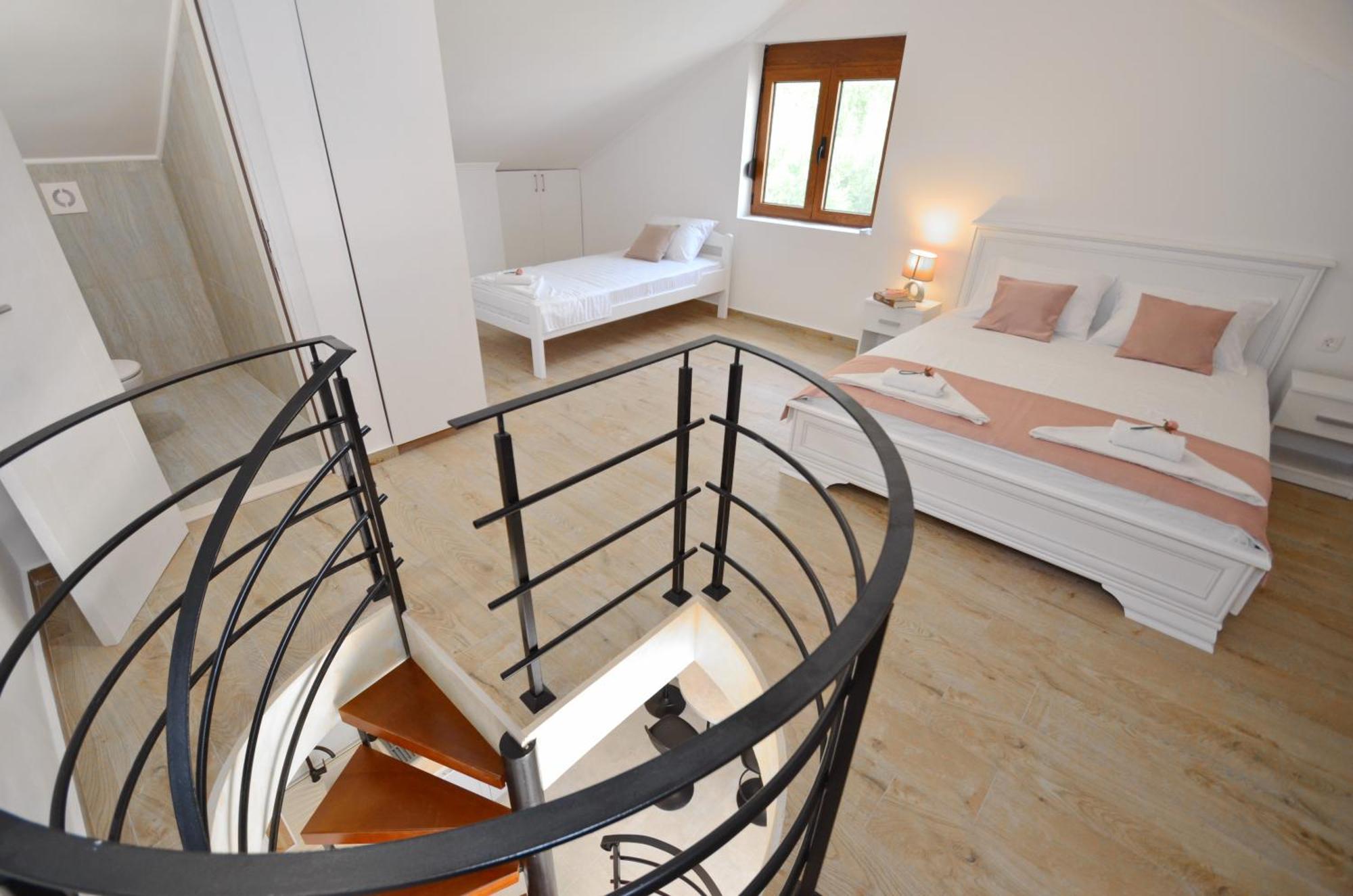 Apartments Jankovic Kotor Bilik gambar