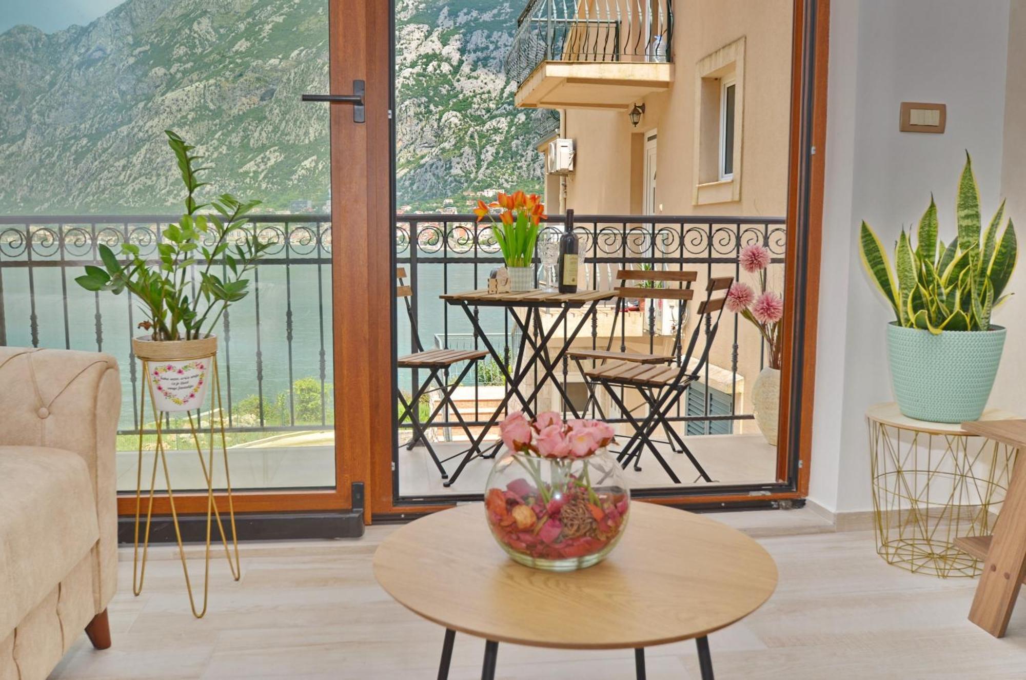 Apartments Jankovic Kotor Bilik gambar