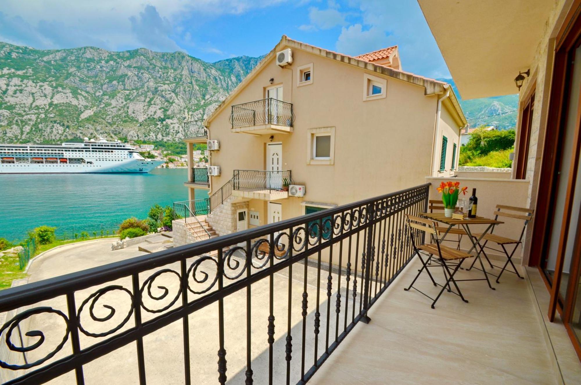 Apartments Jankovic Kotor Bilik gambar